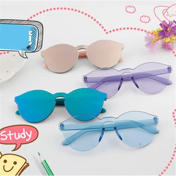 QETOU Kids solbriller 2018 NYE Anti-reflekterende linse UV-beskyttelse Lys briller til Baby Drenge&piger Sød Oval ramme barn oculos