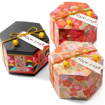 6colors 50stk/masse Traditionel Kinesisk Stil Candy Box Baby Shower, Bryllup Favoriserer festartikler af Papir gaveæsker