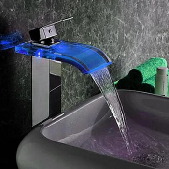 Uythner Moderne LED-farveskiftende Glas Vandfald Tud Badeværelse Håndvask Hane Forfængelighed blandingsbatteri Chrome