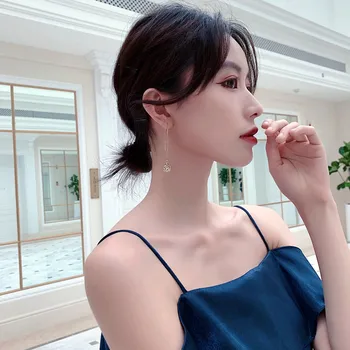 2020 Korea Mode Smykker Elegante Stereo Hule Øreringe Lange Crystal Øreringe til kvinder