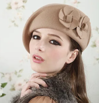 2019 Fashion Kvinder Blomster Cashmere Baretter Kvindelige Bonnet Caps Vinter kvinders hatte Høj kvalitet uld Beret Dame Maler Hatte Dame